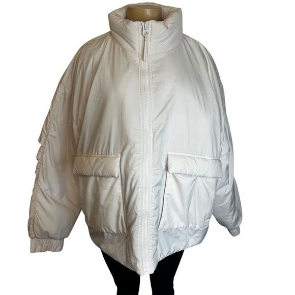 Fabletics White Bone cream oversized Puffer Jacket XL - Picture 5 of 9